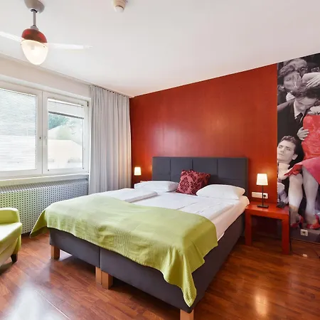 Am Neutor Zentrum 4*